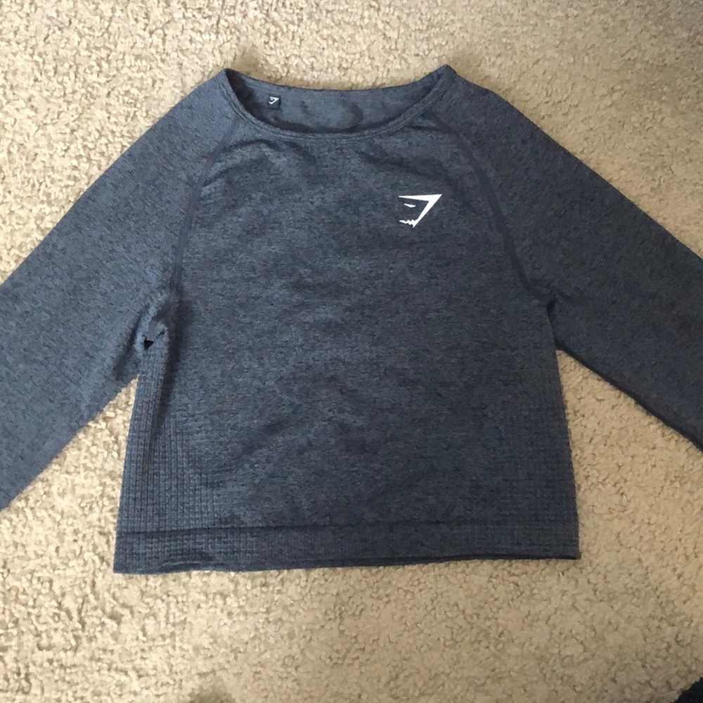 Tight gymshark crop top